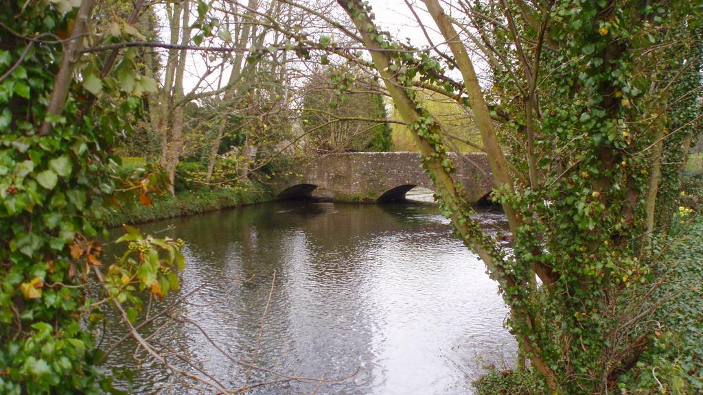 Riverside House Hotel Ashbourne  Exterior foto